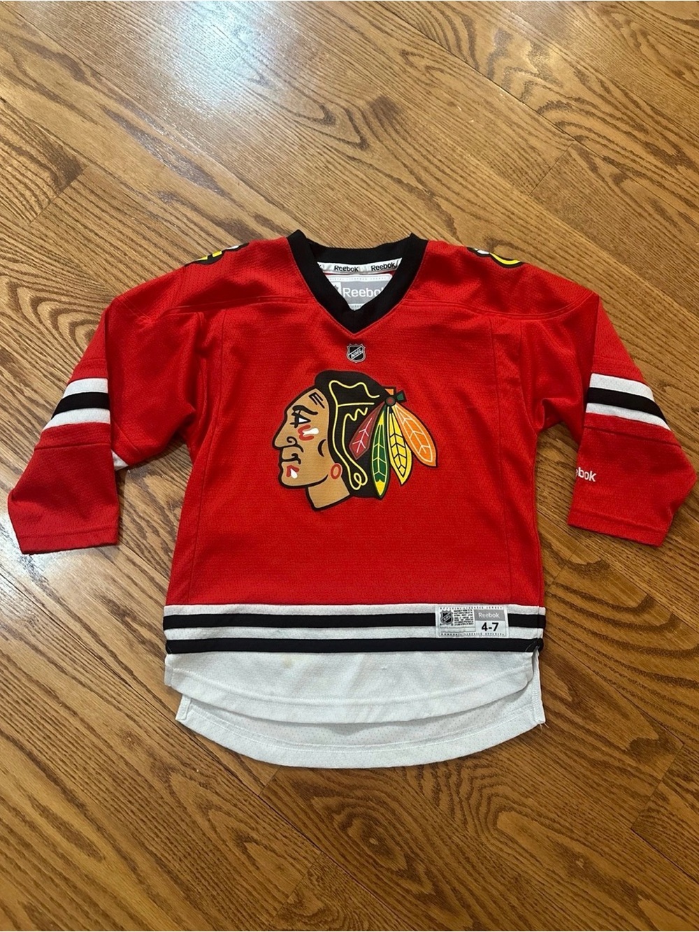 Reebok Red Chicago Hawks Kids Hockey Jersey with Logo